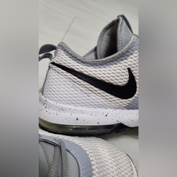 - NIKE Air Max Typha 2 White Black Wolf Grey AO3020 100 - Picture 4 of 13